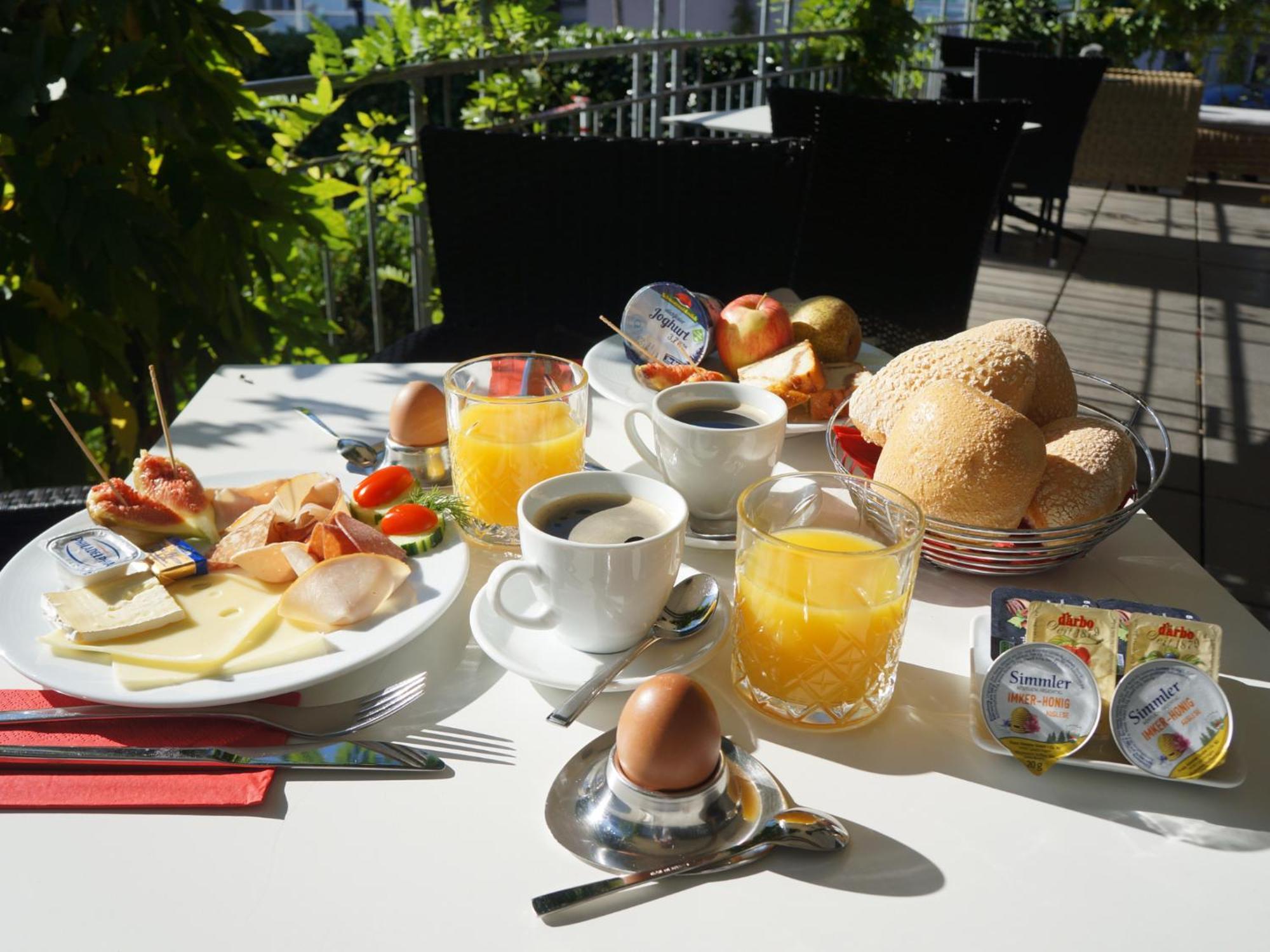 Eisberg Hotel Schwanen لار المظهر الخارجي الصورة